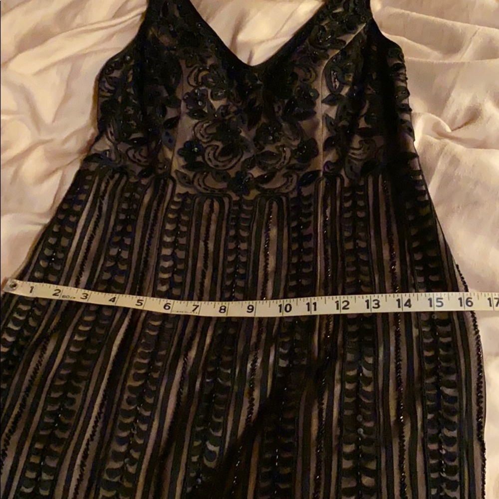 Dress - Picture 6 of 10